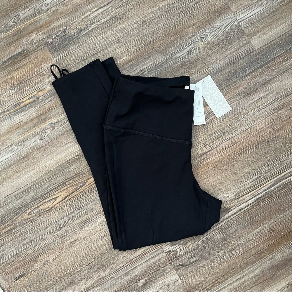 Chico’s Zenergy So Slimming Ruched Crop Leggings